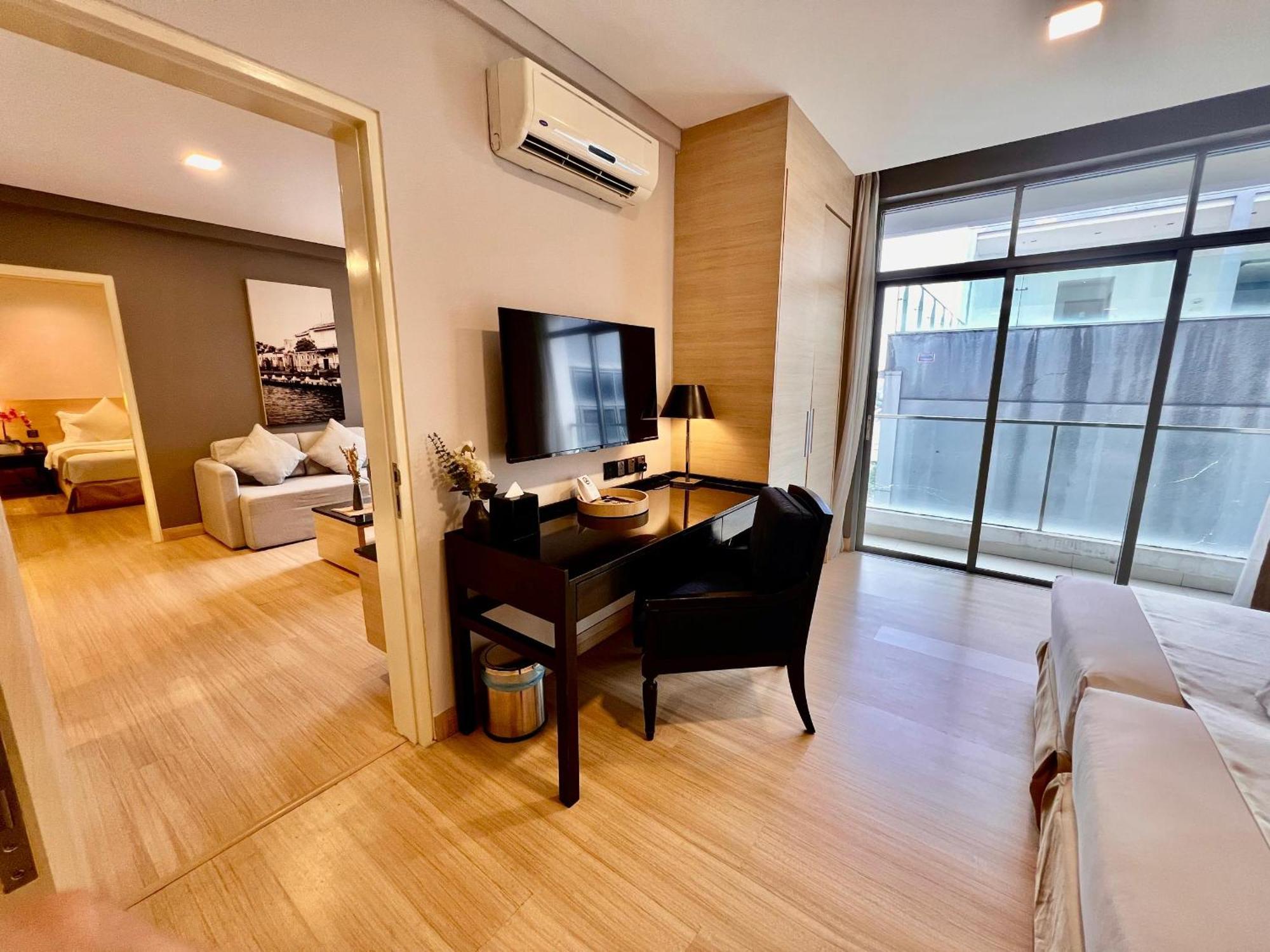 Managed By The Straits & Hotel